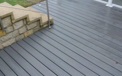 Terrasse de plain-pied en bois composite