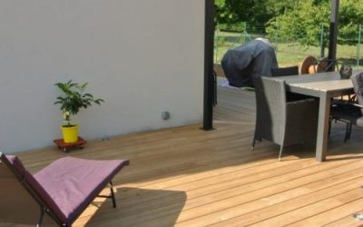 Terrasse de plain-pied en Mélèze de 35m²