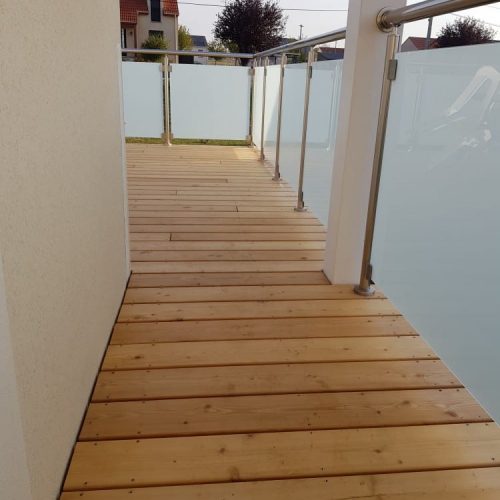 Tereny-Terrasse-sur-pilotis-Bois-Mélèze-20m²-Mancieulles-Thionville-Metz-Moselle-Lorraine-Luxembourg