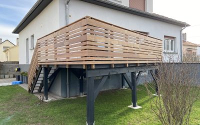 Terrasse sur pilotis et garde-corps en Cumaru de 20m2