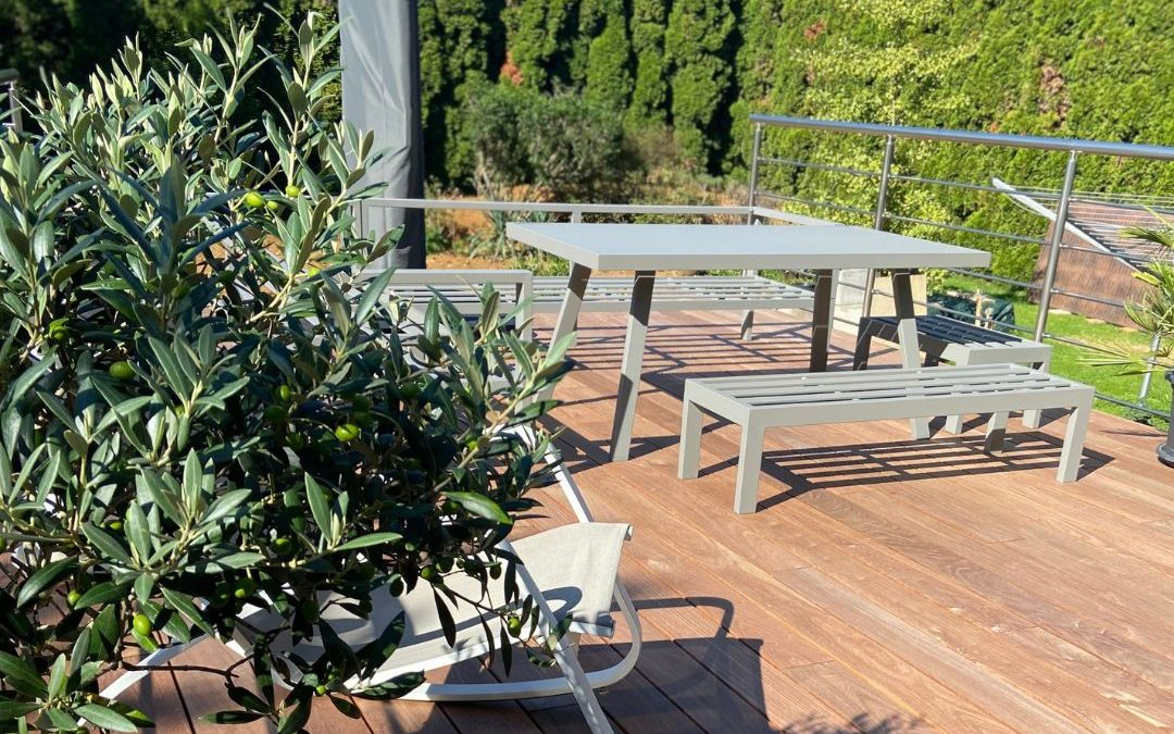 Terrasse surélevée étanche en bois exotique ipé de 27m2