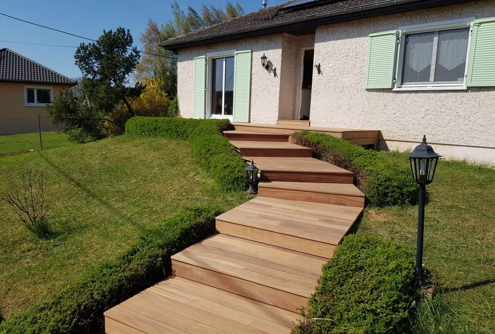 Palier et marches en bois exotique Cumaru  29m²