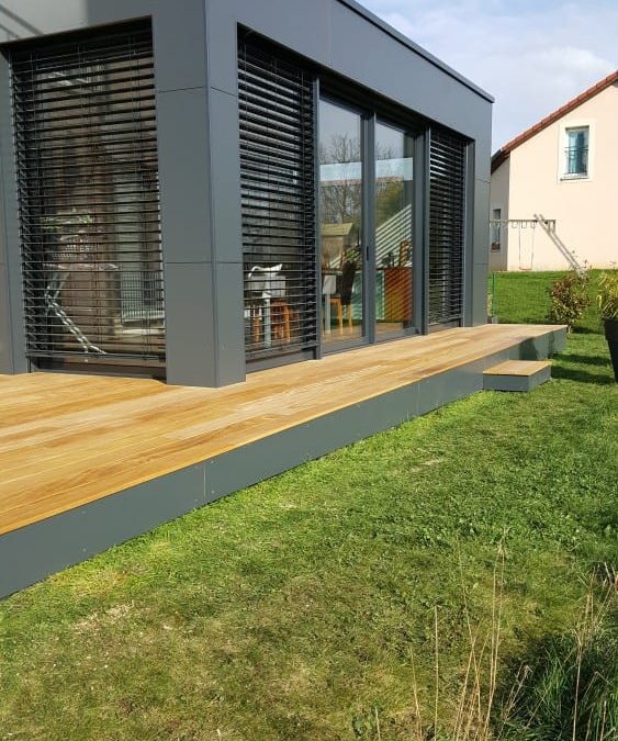 Terrasse de plain-pied en bois exotique Garapa 30m²