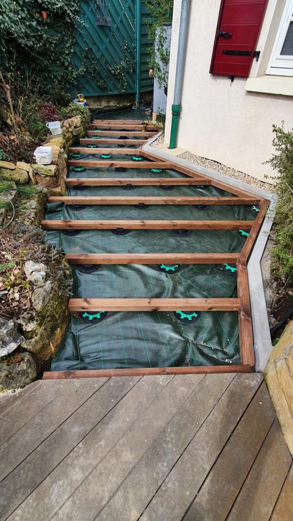 allee-en-bois-renovation-pin-classe-4-terrasse-bois-terrasse-sur-plots-metz-thionville-tereny-ay-sur-moselle