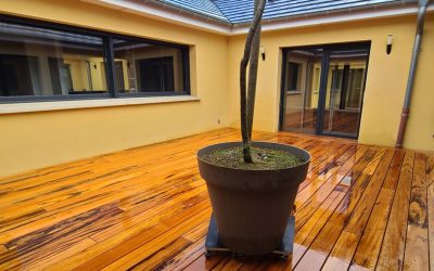 Terrasse plain-pied en Muiracatiara de 32m2