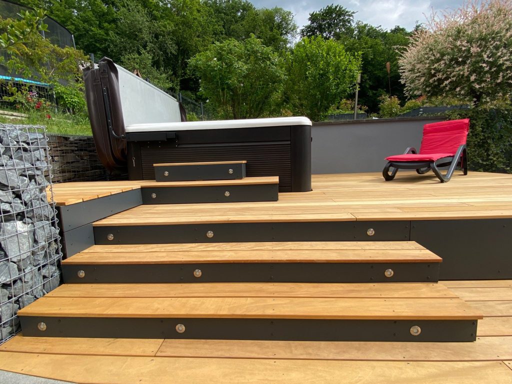 terrasse-bois-spa-garapa-bois-exotique-tereny-buding-moselle-fundermax