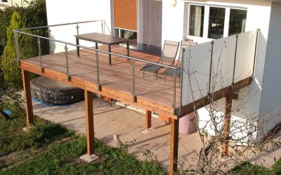Terrasse sur pilotis de 32m2 en Muiracatiara- Tigerwood