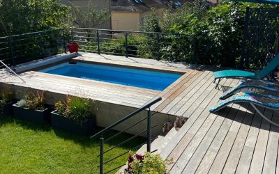 Terrasse piscine de 40m2 en bois exotique ipé